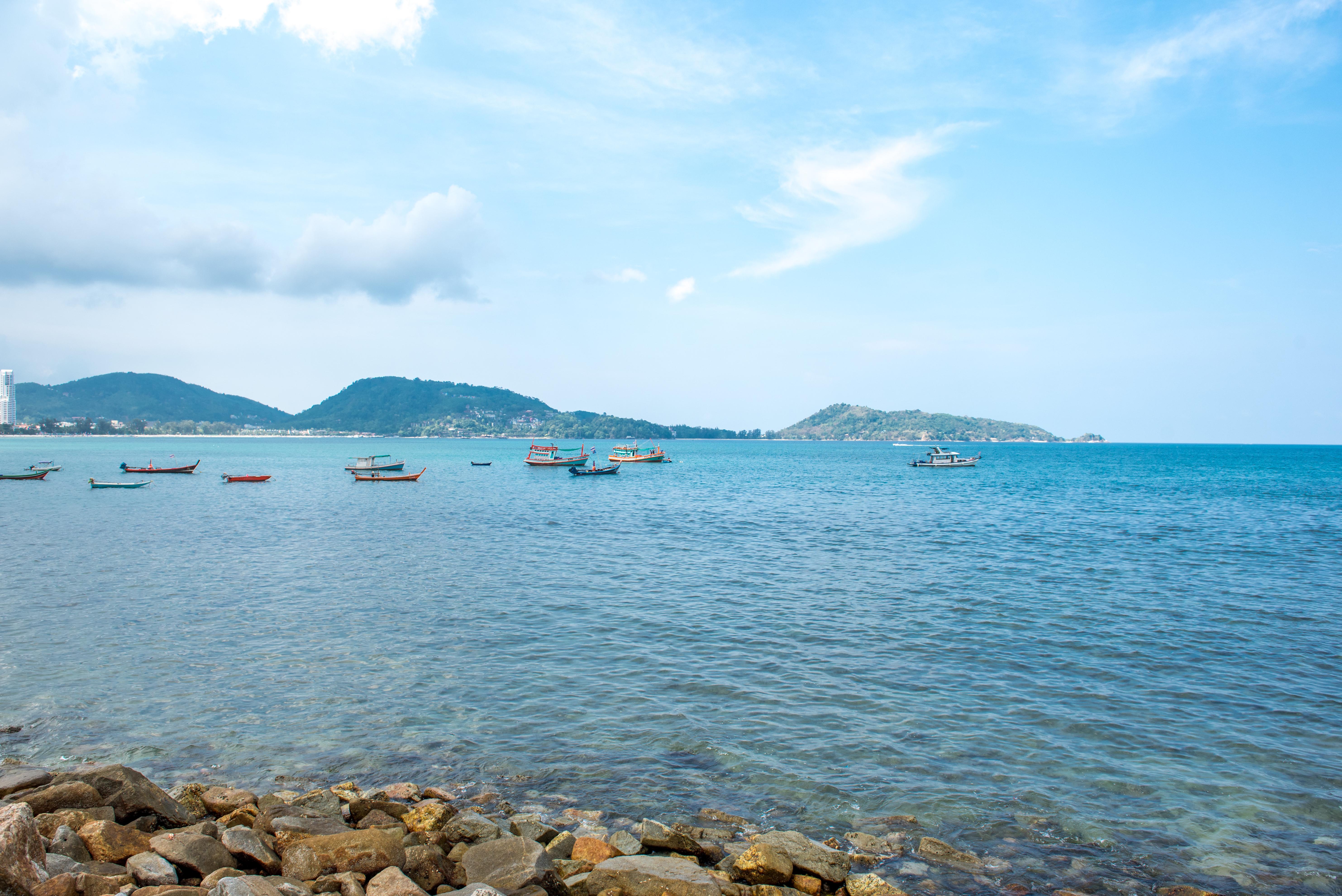 Marina Gallery Resort-Kacha-Kalim Bay - Sha Plus Patong Exterior foto View of the Gulf of Thailand from the shore of Pattaya